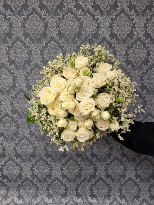 Bukiet-Letycja-gora-700x933